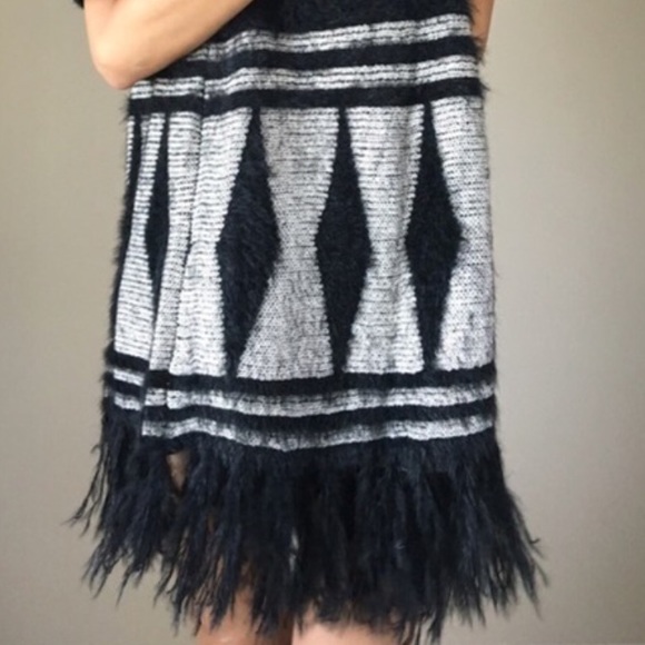 🆕Boho Soft Faux Fur Ivory & Black Fuzzy Open Front Maxi Kimono Cardigan - Picture 6 of 9